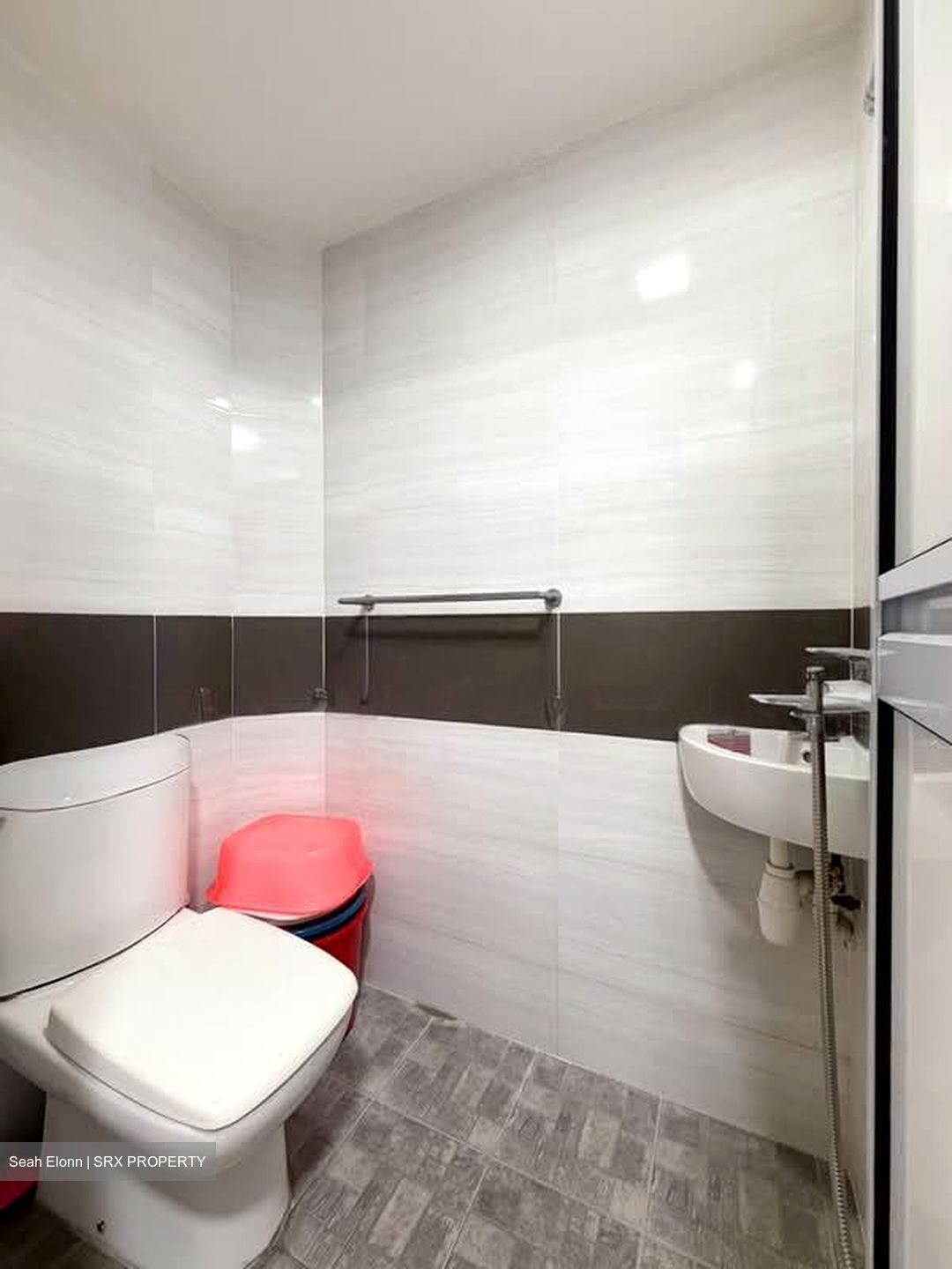 Glendale Park (D23), Condominium #573704911